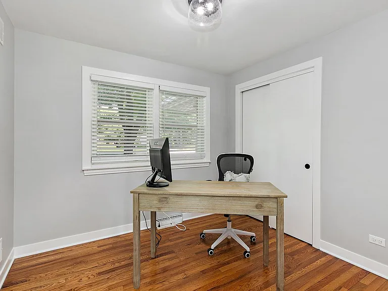 1037 N Harrison St — Photo 18