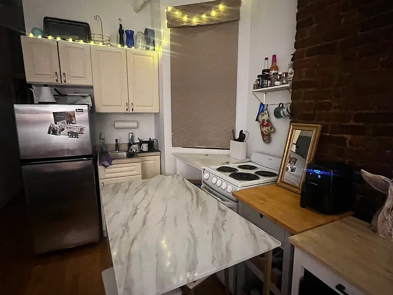 352 E 91st St #1 — Photo 6