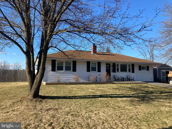 126 Horseshoe Cir, Pennsylvania Furnace, PA 16865