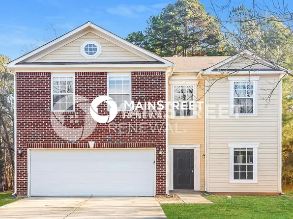 11104 Northwoods Forest Dr, Charlotte, NC 28214