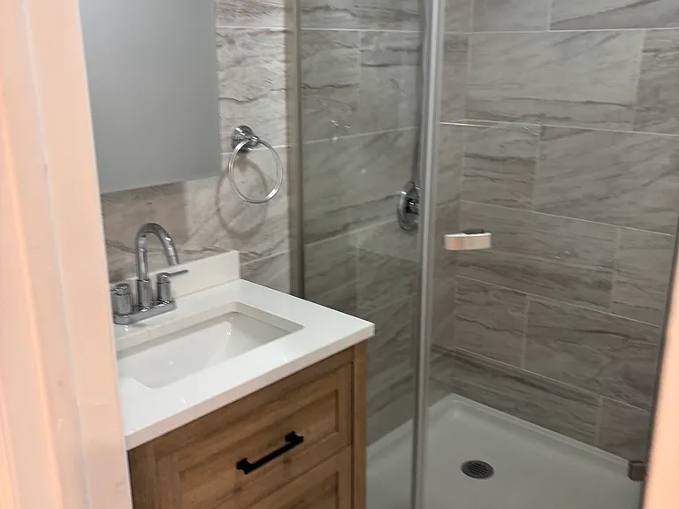 85 Mallory Ave #1 — Photo 4