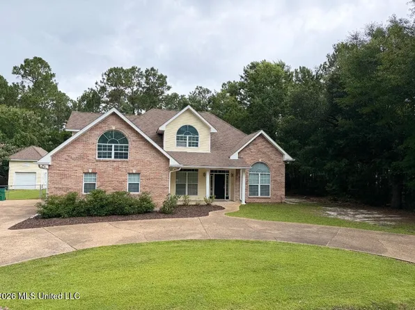818 Rue De Lasalle St, Waveland, MS 39576