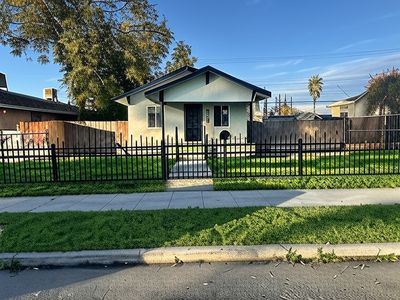 2259 E Clay Ave, Fresno, CA, 93701