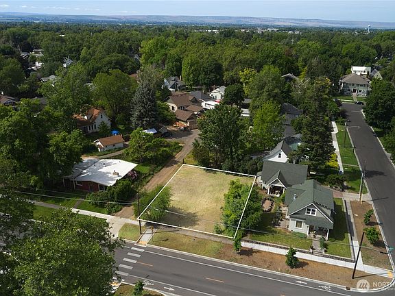 3rd image of 712 S Park Street