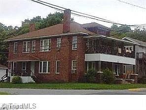 2nd image of 720 Dillard St