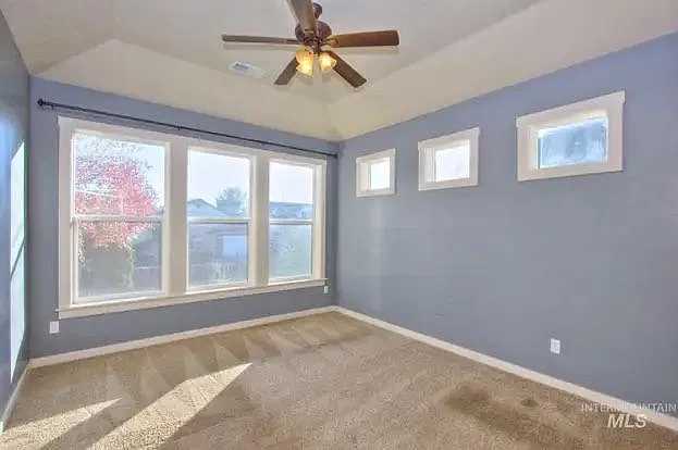 3 bed, 1495 sqft, $2,495 — Photo 4