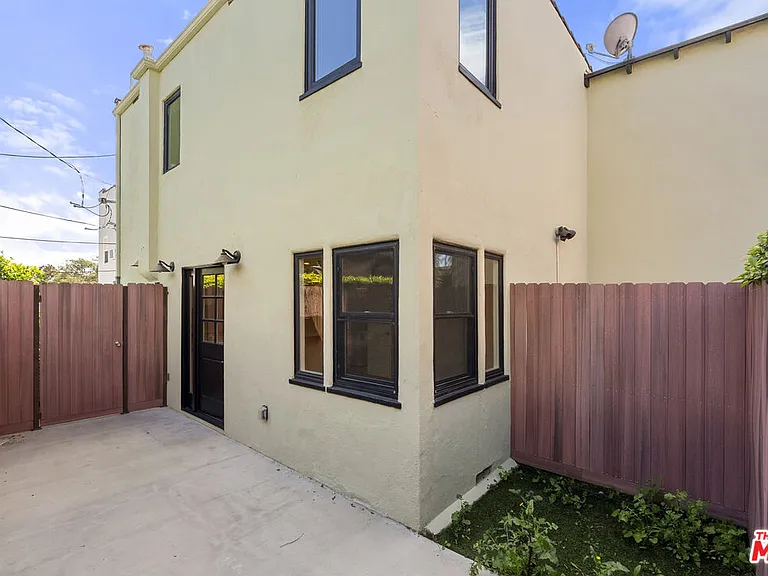 838 Hilldale Ave — Photo 4