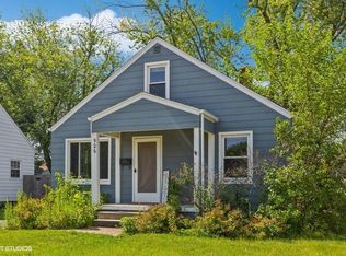 906 Kingsley Ave, Saint Joseph, MI 49085