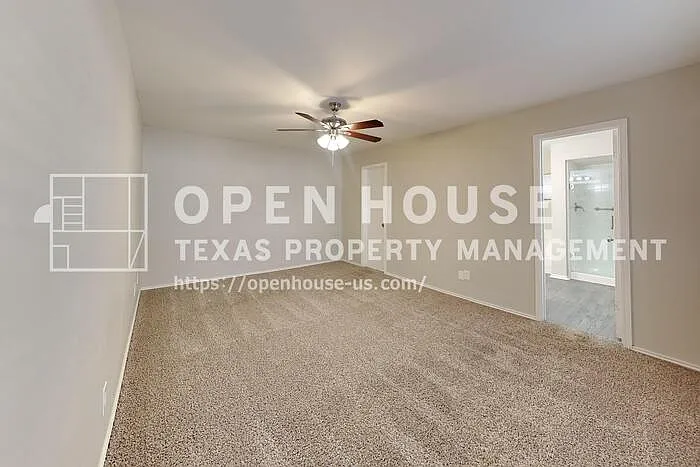 2845 London Ln — Photo 9