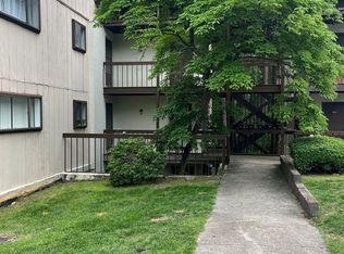 643 Pine Ridge Pl, Raleigh, NC 27609