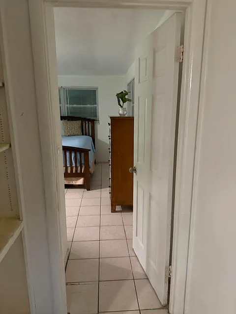 1 bed, $350 — Photo 2