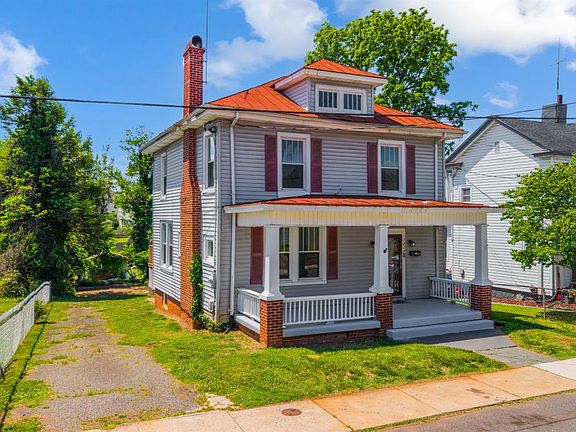 3rd image of 1217 Early St