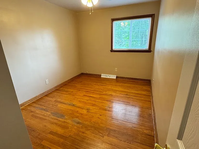 5001 Sampson Dr — Photo 14