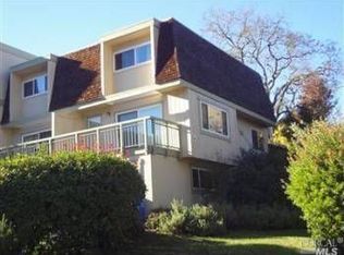 2 Aries Ln, Novato, CA 94947