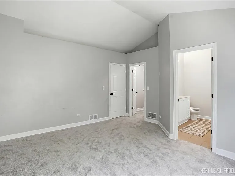 3044 Waters Edge Cir — Photo 9