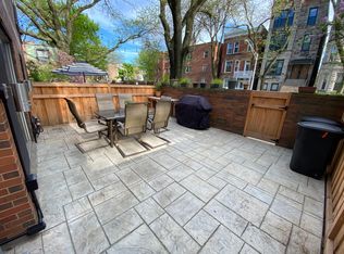 1269 W Westgate Ter, Chicago, IL 60607