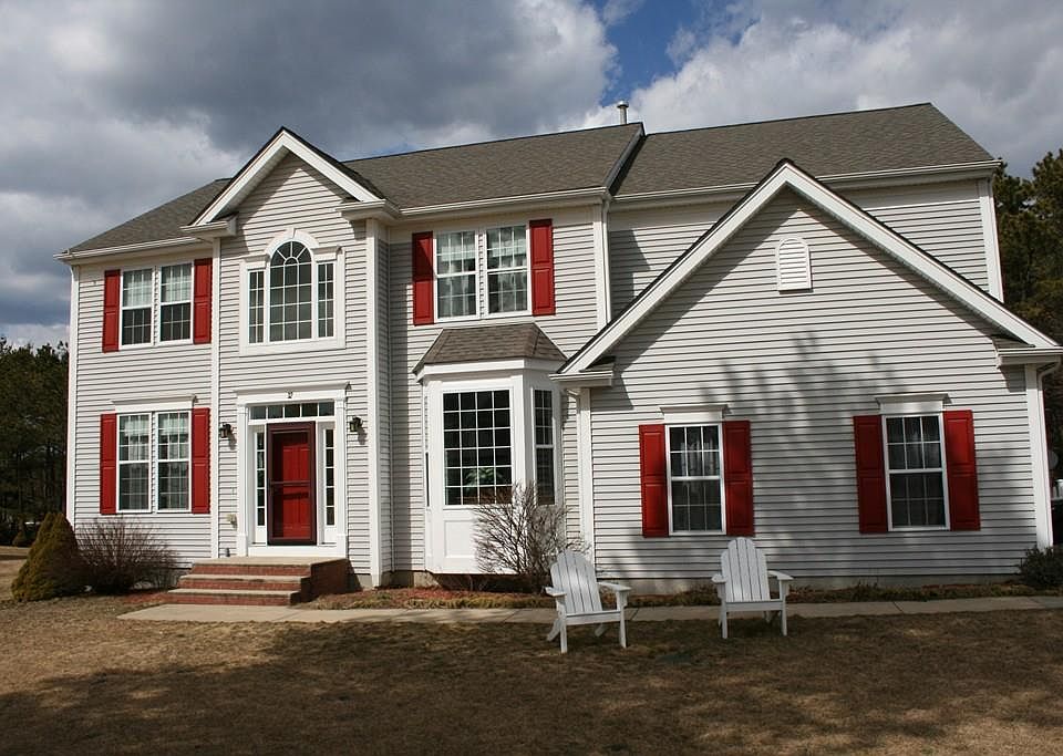1st image of 32 Beatrice Ave