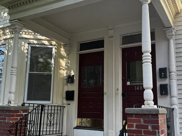 148 De Pasquale Ave Floor 3, Providence, RI 02903