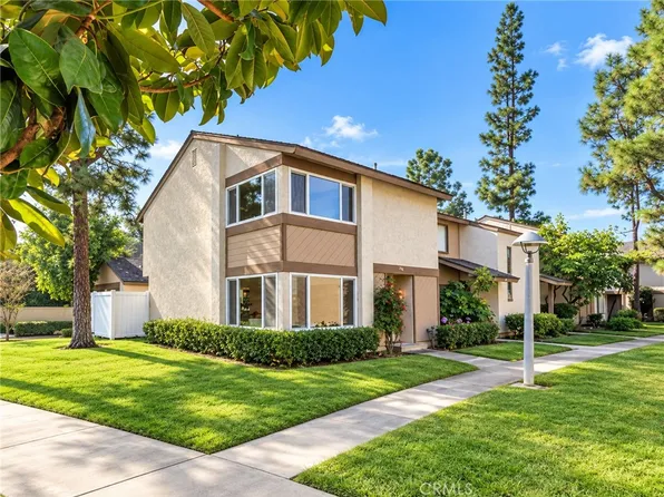 890 Dorchester Ln, La Habra, CA 90631