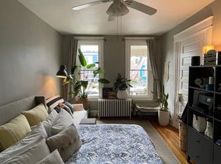 524 14th St SE #1, Washington, DC 20003