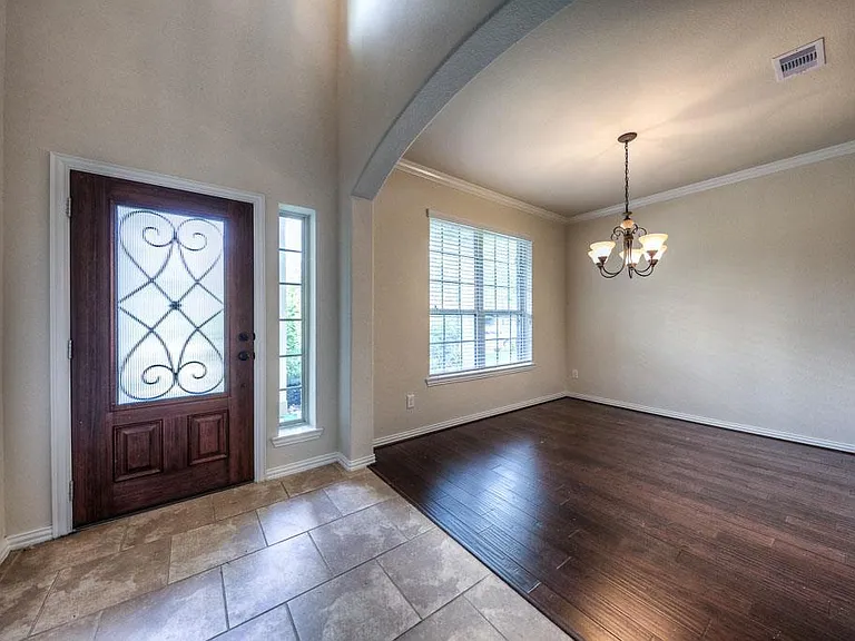 27 Sawbridge Cir — Photo 2