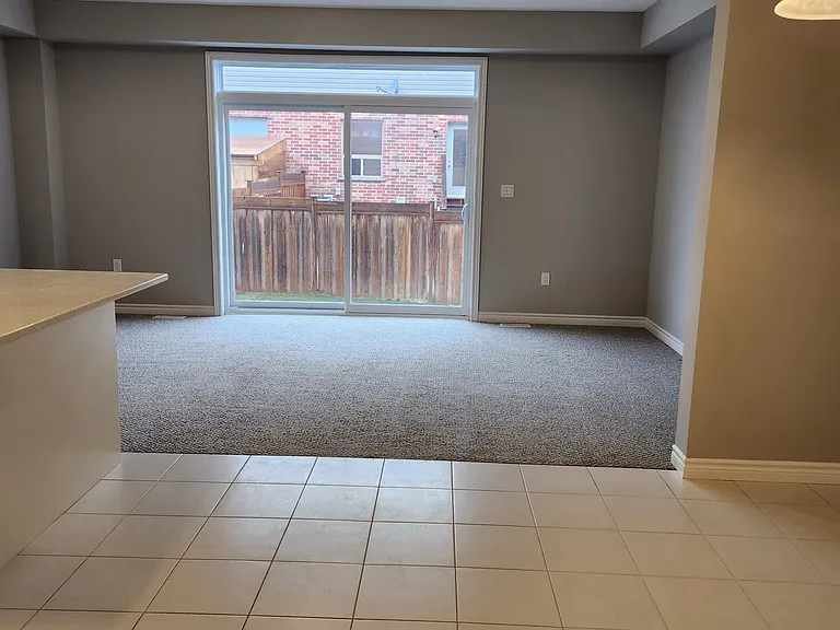 1022 Wright Dr — Photo 7