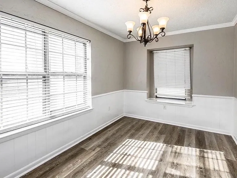 12510 Old River Dr — Photo 5