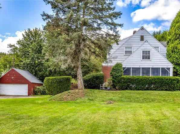 109 Rosewood Ave, Beaver Falls, PA 15010