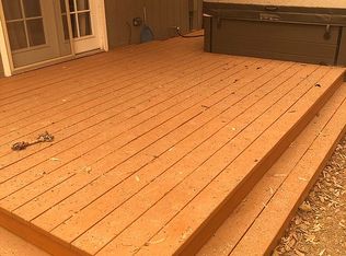 1501 Ronne Dr, Santa Rosa, CA 95404