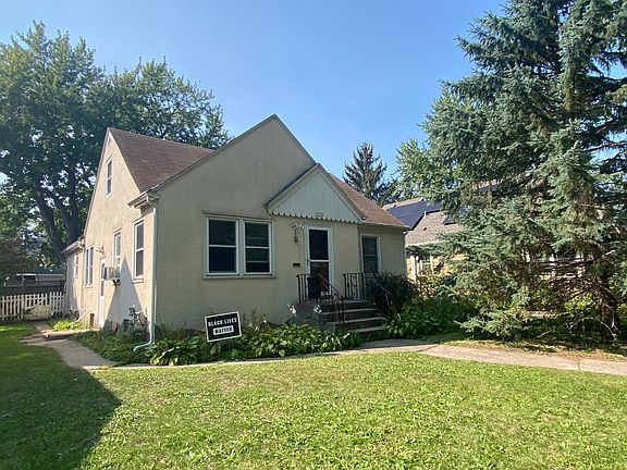 2nd image of 1115 Argyle St