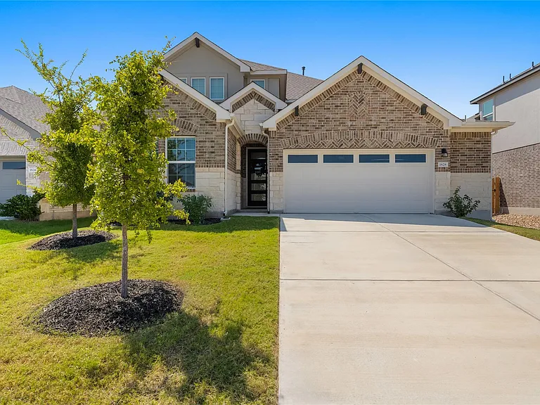 1828 Walnut Grove Bnd — Photo 1