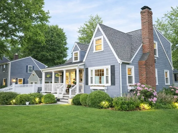 148 Furnace Brook Pkwy, Quincy, MA 02169