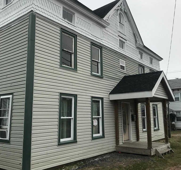 2nd image of 109 N Main St