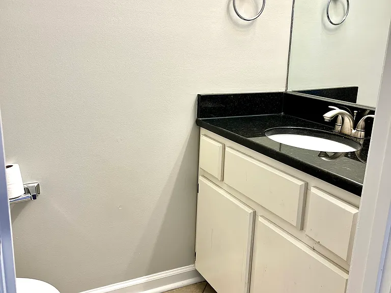 3660 Walden Dr — Photo 9