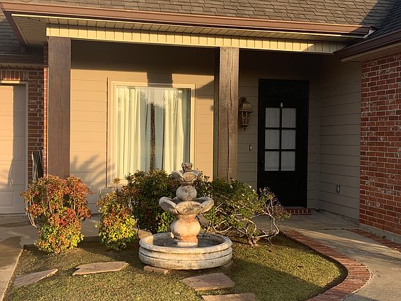 2nd image of 5039 La Premiere Dr