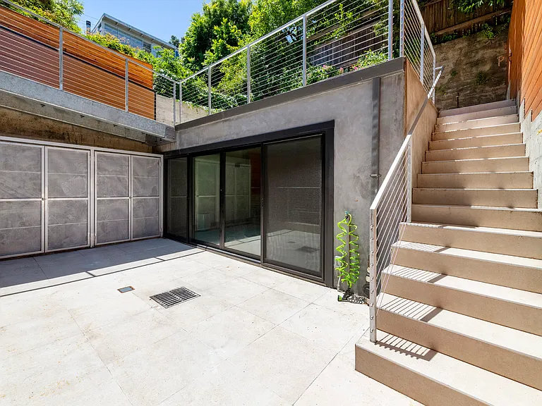 660 Carolina St — Photo 56