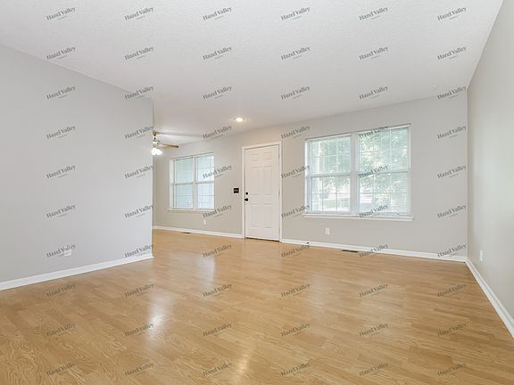 4th image of 1830 Gates Dr W