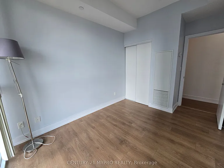 150 Fairview Mall Dr #802 — Photo 23