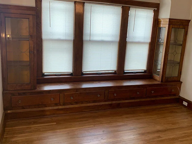 2097 Lewis Dr #UPSTAIRS — Photo 5