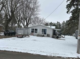 W13180 Olden Rd, Ripon, WI 54971