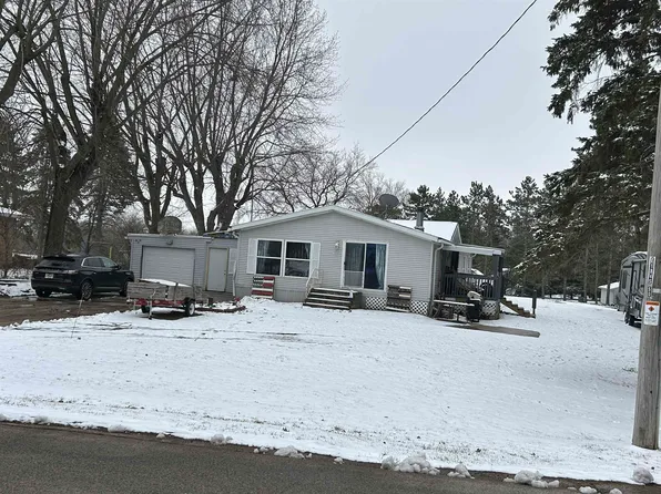 W13180 Olden Rd, Ripon, WI 54971