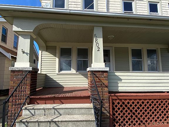 2nd image of 5802 Northcliff Ave Unit 2