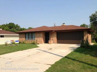 3300 W Layton Ave, Greenfield, WI 53221