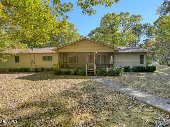 1098 Hollybrook Drive, Murphy, NC 28906