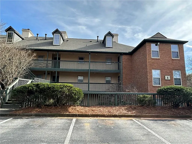 117 Brittany Ct — Photo 17