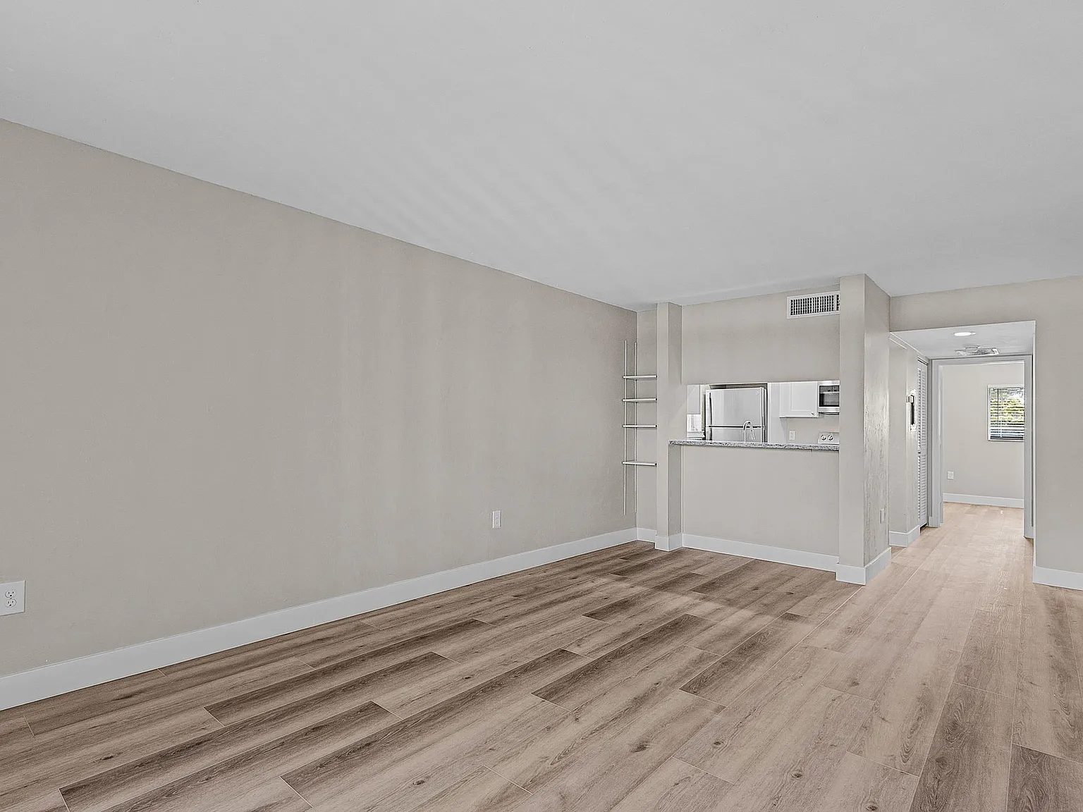 1 bed, 664 sqft, $1,260 — Photo 4