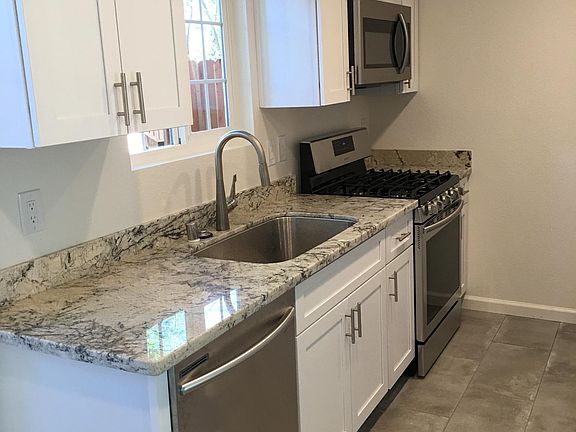 2nd image of 414 Haydon St APT B