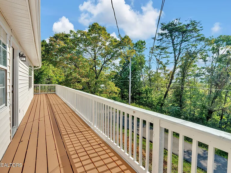 1115 Back Valley Rd — Photo 13
