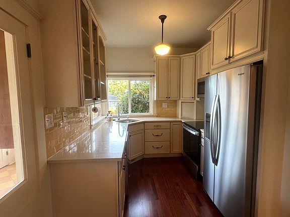 Kitchen with new stainless appliances