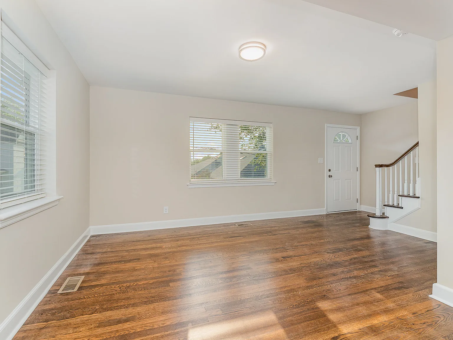 108 Adams St — Photo 4